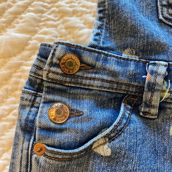 Girls Cat & Jack shortalls - Picture 2 of 4